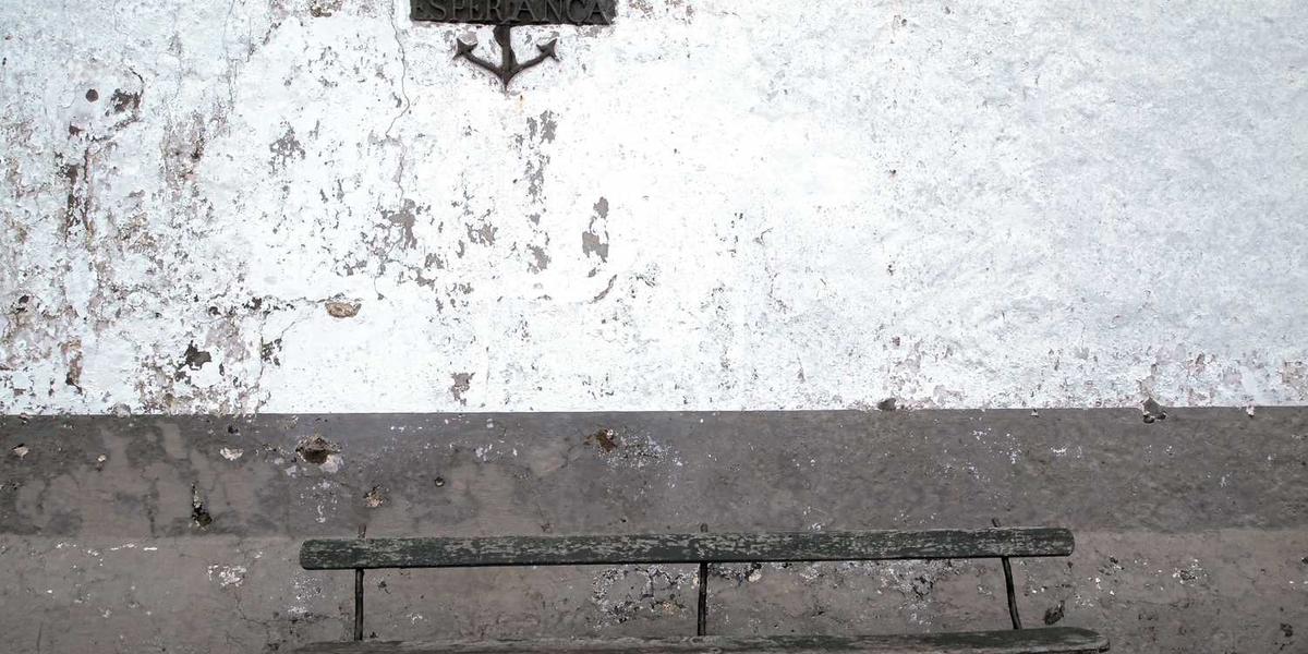 如何在Scratch编程作业设计中平衡创新性与教育目标？