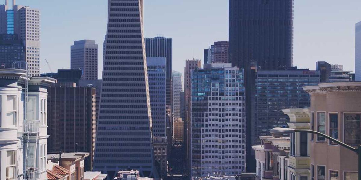 如何高效获取少儿编程平台的图片素材下载资源？