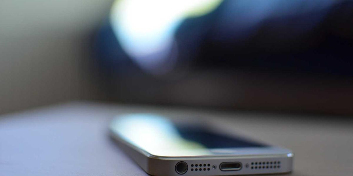 Scratch编程中马里奥的跳跃机制是怎样实现的？