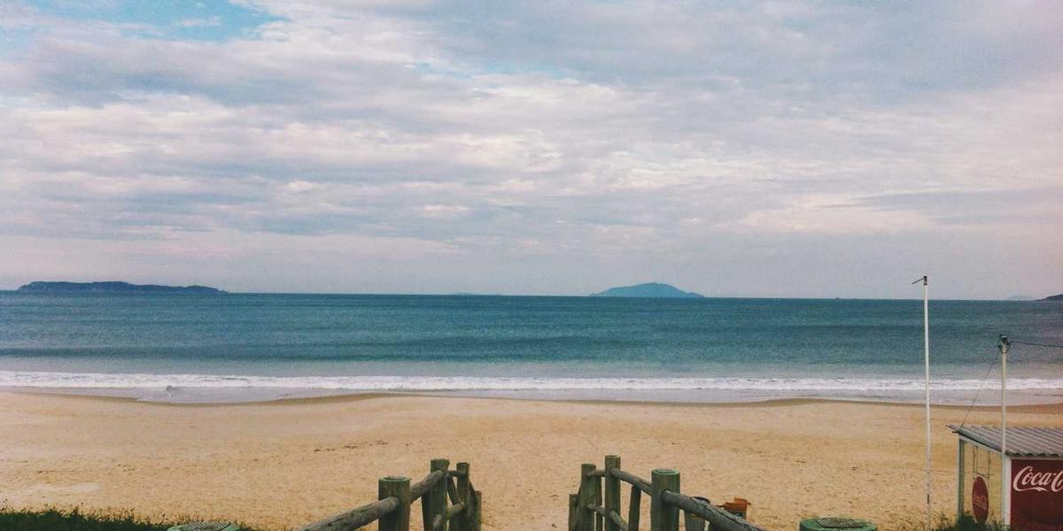 如何找到并下载高清少儿机器人编程宣传图片？