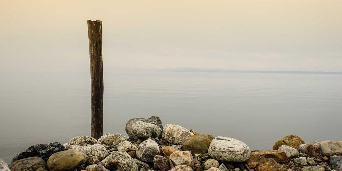 为什么在Scratch中实现凯撒密码需要使用链表替代ASCII码？