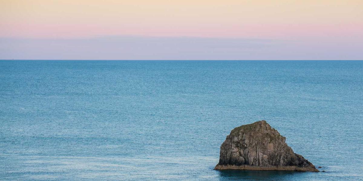 如何免费下载少儿编程相关的抖音素材图片？