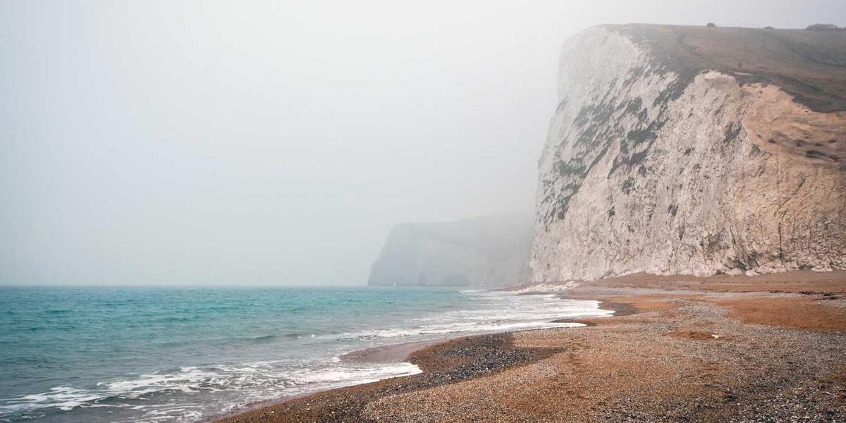 如何高效获取免费少儿编程直播背景图片素材？
